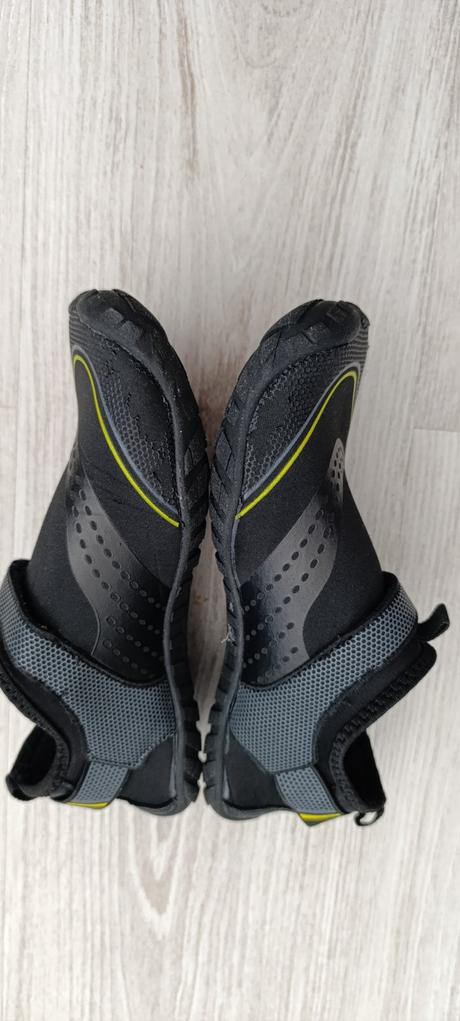 Topánky do vody/suchý povrch, 36