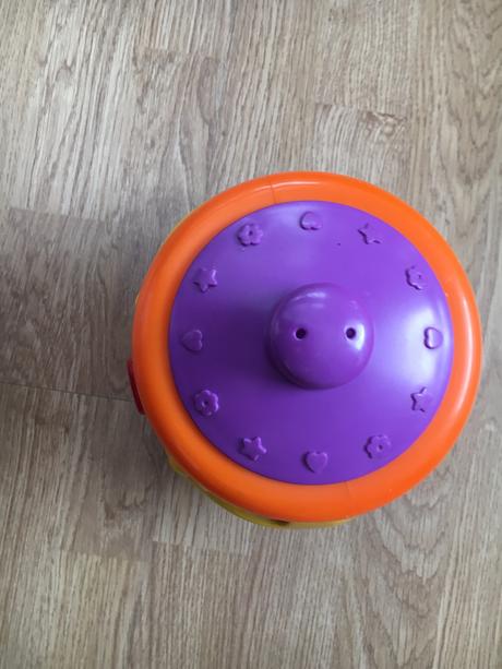 Hovoriaci hrniec fisher price, 