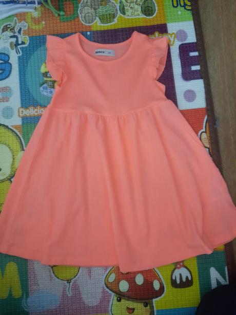 Balík letného dievčenského oblečenia 110, 116, 104–116