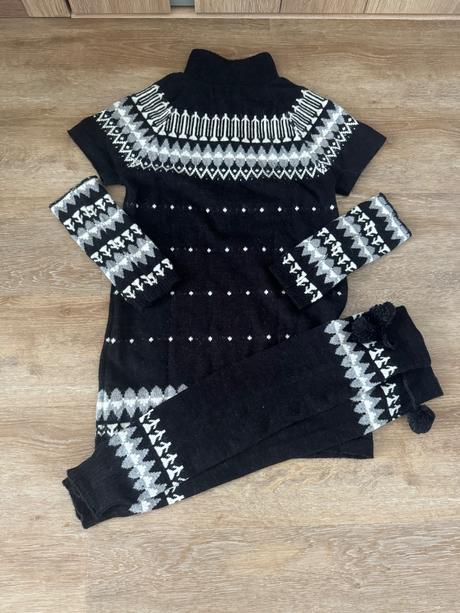 Pletené šaty set (štucne a rukávniky), xs