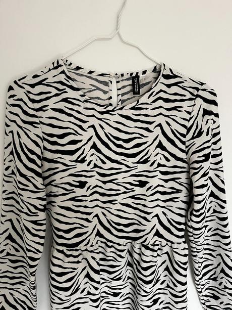 Hm elegantné basic áčkové jarné zebrové šaty s dlh, h&m,m