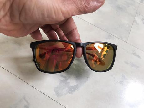 Kvalitné moderné okuliare,