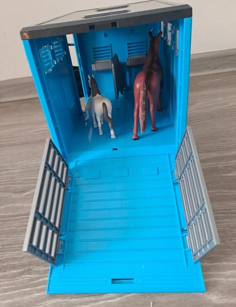 Detská farma+ auto bruder +12x kone..,