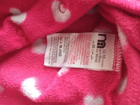 Flísový overal so srdiečkami, 86