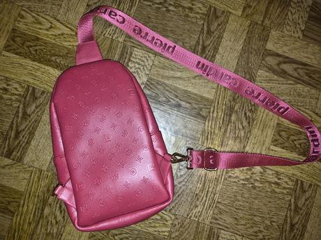 Rupsačik., pierre cardin