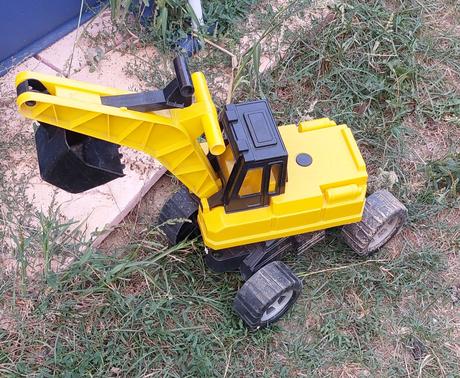 Hračky na záhradu (viac fotiek),