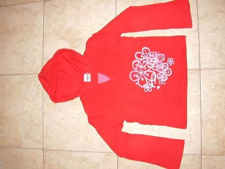 Tricko s kapuckou  (4), 122