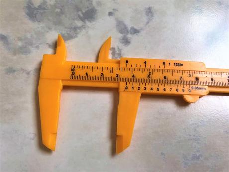 Posuvné meradlo / šublera, 