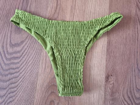 Bikini na štýl hunza,