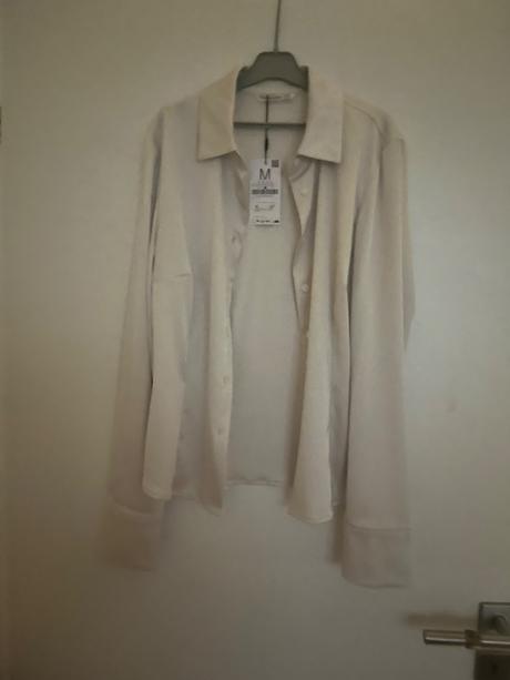 Nova saténová blúzka, stradivarius,m