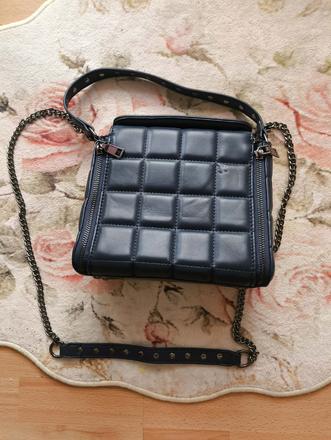 Koženkové crossbody,