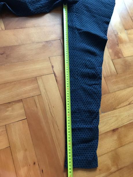 Čierne dámske nohavice reserved s jemným vzorom, reserved,40