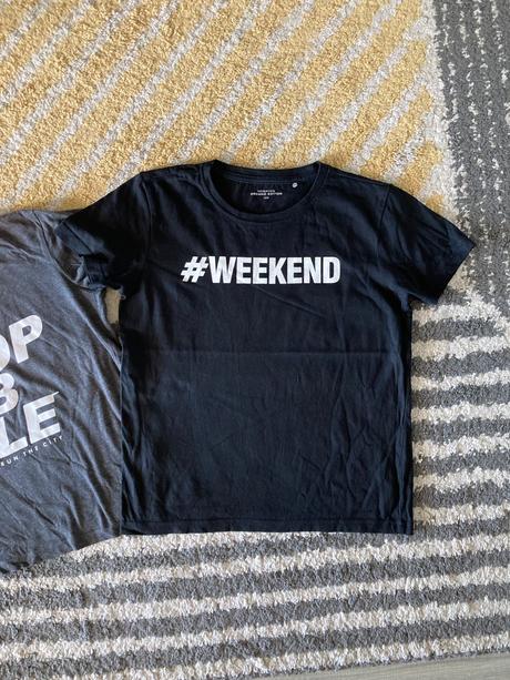 Tričká weekend a nápis, reserved,134