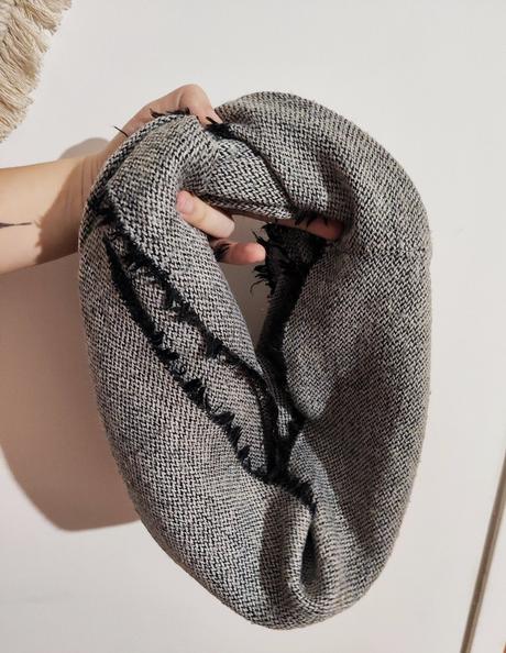 Nekonečný šál, reserved