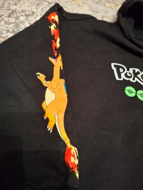 Mikina s pokemonom charizard, 158