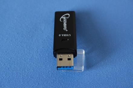 Usb 3.0 čítačka sd/microsd pamäťových kariet,