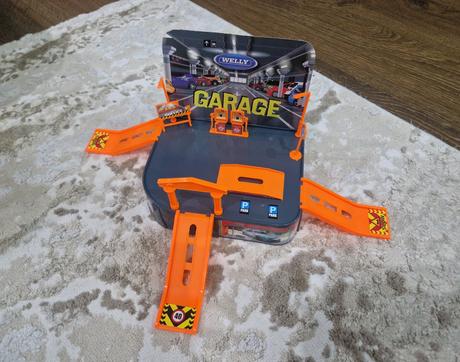 Mala parkovacia garáž, 