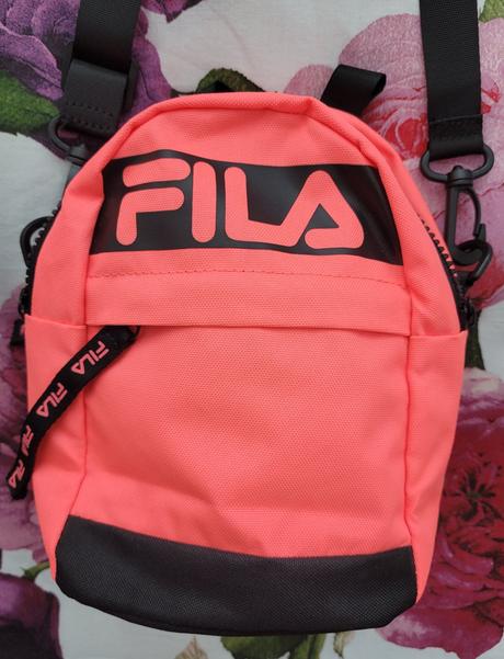 Taštička cez rameno fila, fila