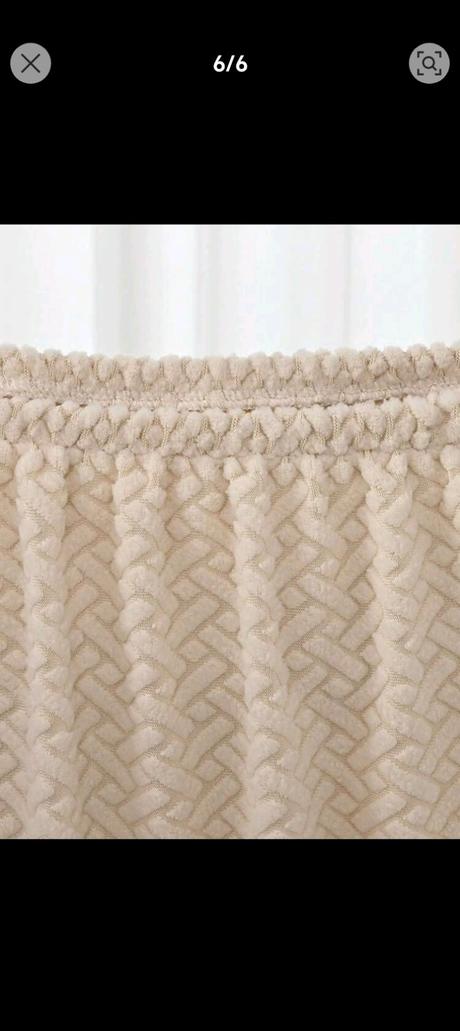 Nové biele návleky na stoličky, 