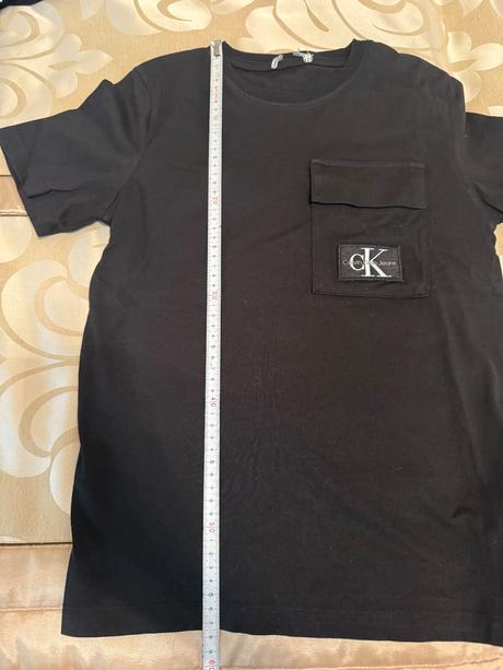 Tričko vrátane doporuč. poštovného, calvin klein,152