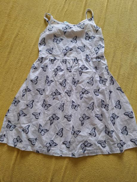 Šaty na predaj, sinsay,116