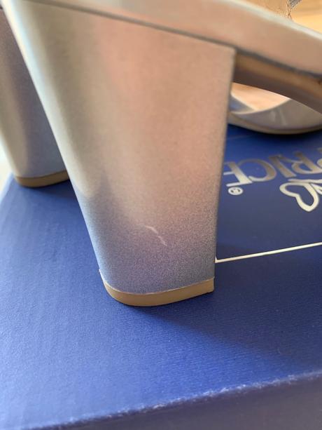 Strieborné sandálky, 40