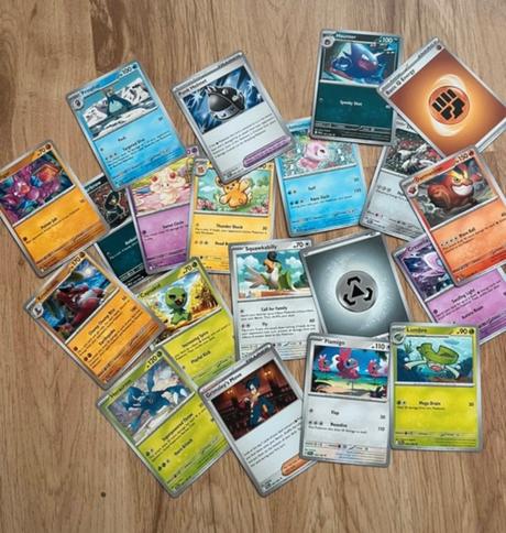 Pokémon karty 20 ks, 