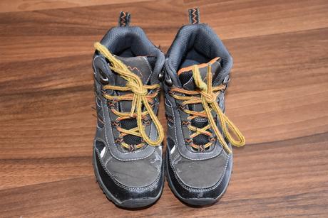 Kotníkové topánky, 32