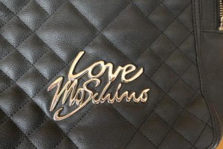 Love moschino origina damsky luxusny ruksak, love moschino