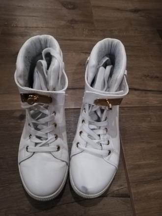 Členkove tenisky, 39