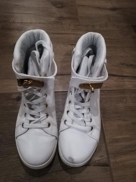 Členkove tenisky, 39