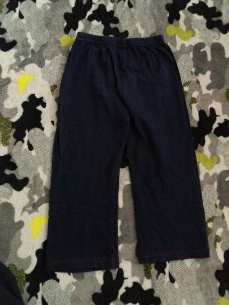 Tenké tepláčky s vláčikom tomášom, 98