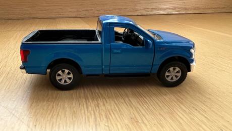 Kovové autíčko (angličák) zn. ford, 