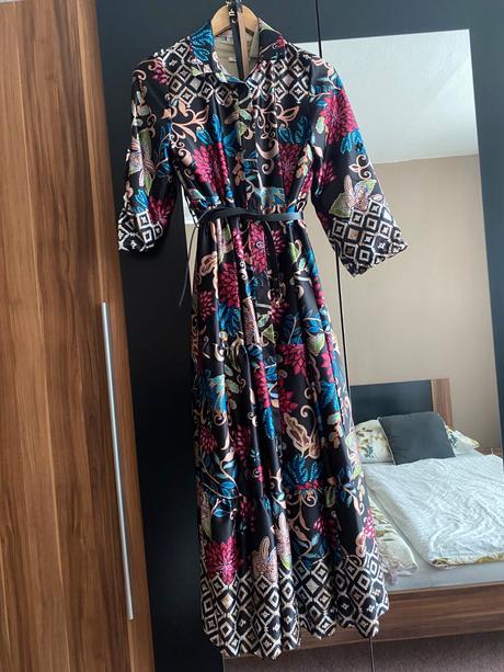 Saty italian style vel. xs/s, xs