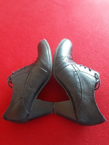 Kožené kvalitné topánky baťa, baťa,37