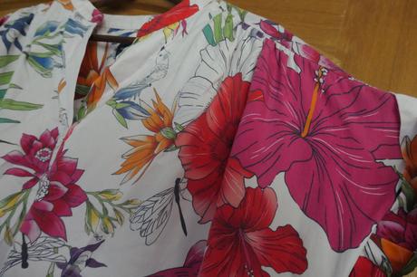 Gant krasne letne, vzdusne, pestrofarebne saty uni, gant