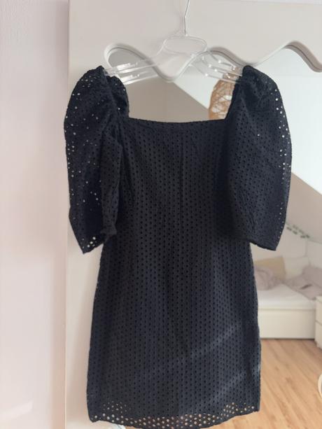 Šaty s výšivkou h&m 34/36/38, h&m,34 / 36 / 38