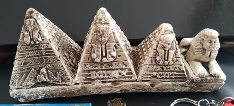 Dovolenkové dekoračné predmety, magnetky,