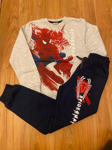 Spiderman tepláková súprava, 134 / 140