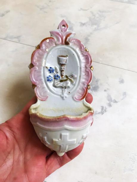 Sakrálna porcelánová starožitnosť, 