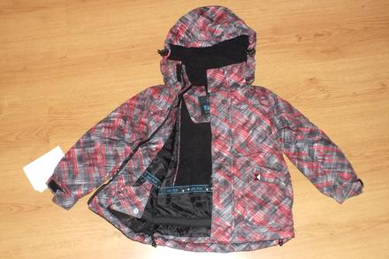 Zimna vetrovka, vyborny stav, 104