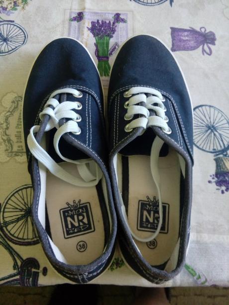 Plátené tenisky, 38