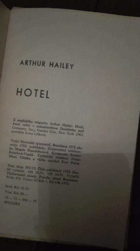 Hotel - arthur hailey, bestseller ny times,