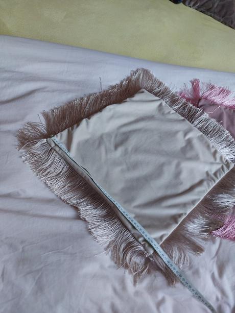 2x luxus zamatova obliecka  krémová a staroruzova, 