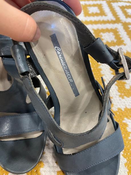 Sandáliky na podpätku, 38