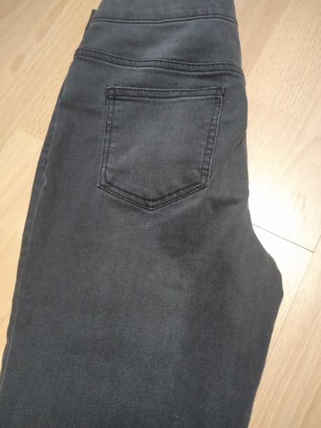 Cierne dzeginsy, primark,158