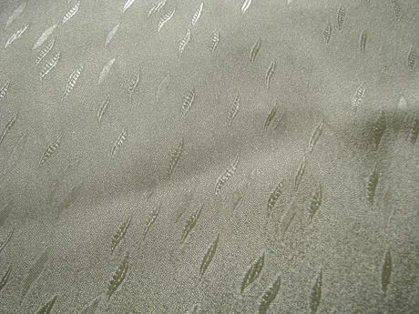 Béžovo-zelenkastý saténový top, 44