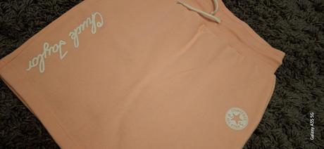 Tepla sukna, converse,152