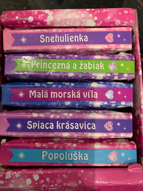 Čarovne princezné v krabičke kniha set leporelá, 