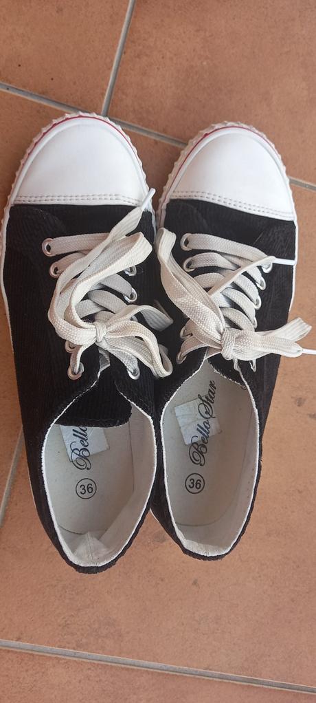 Dievcenske platenky, 36